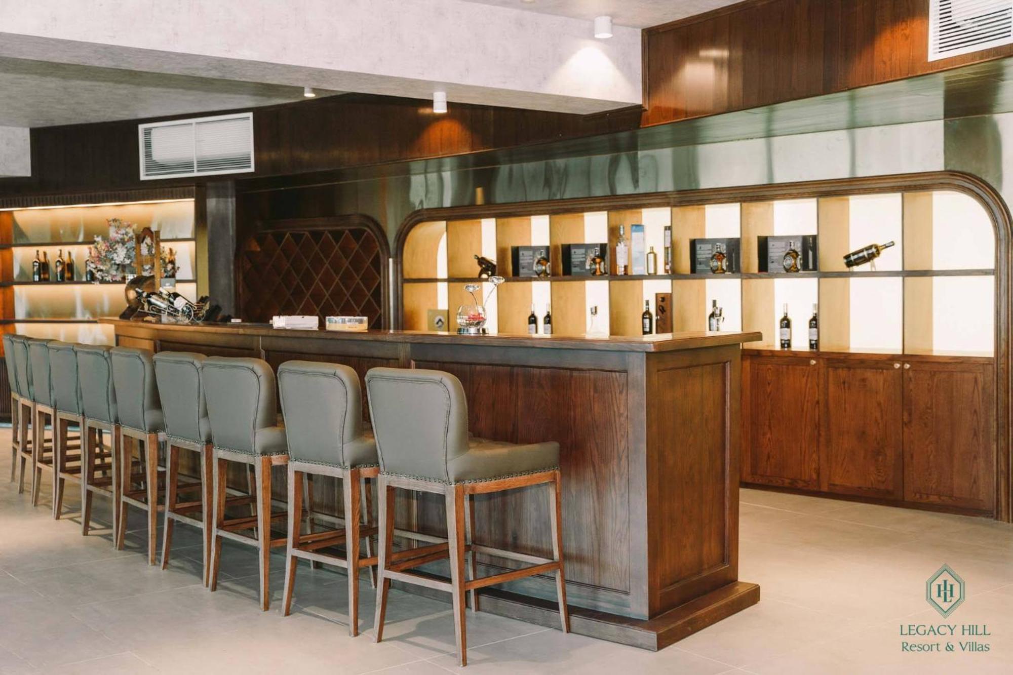 Legacy Hill Resort & Villas 호아빈 외부 사진